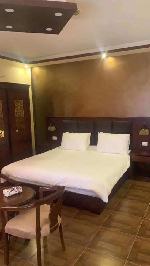 Esperanza Petra Bed & Breakfast Wadi Musa Ngoại thất bức ảnh