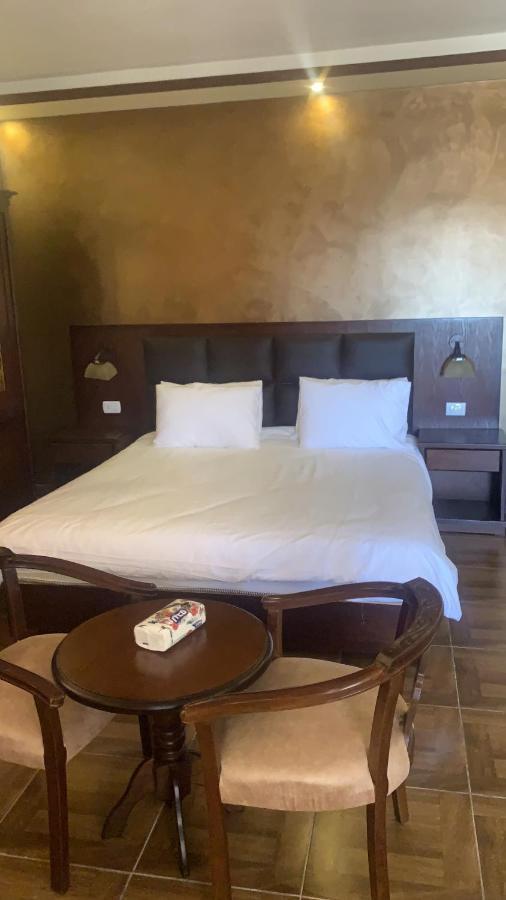 Esperanza Petra Bed & Breakfast Wadi Musa Ngoại thất bức ảnh