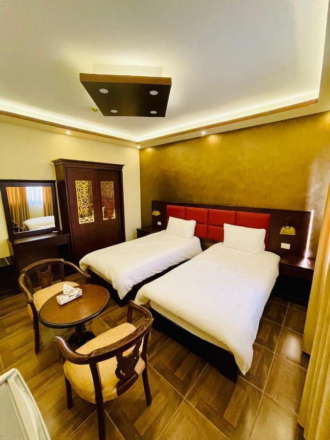 Esperanza Petra Bed & Breakfast Wadi Musa Ngoại thất bức ảnh