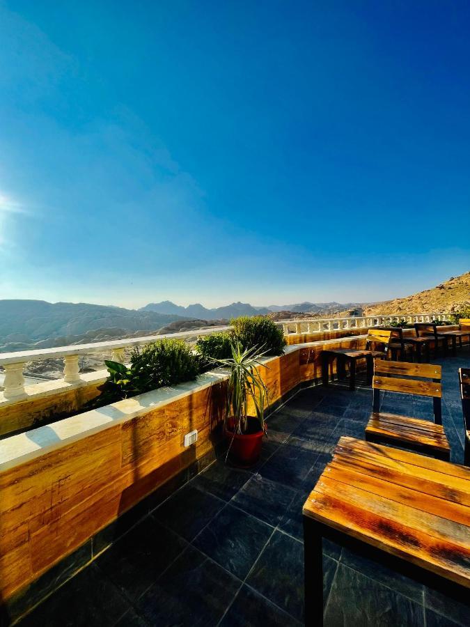 Esperanza Petra Bed & Breakfast Wadi Musa Ngoại thất bức ảnh