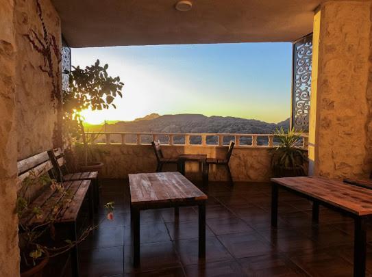 Esperanza Petra Bed & Breakfast Wadi Musa Ngoại thất bức ảnh